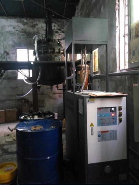 反應(yīng)釜夾套模溫機(jī) 反應(yīng)釜夾套模溫機(jī)